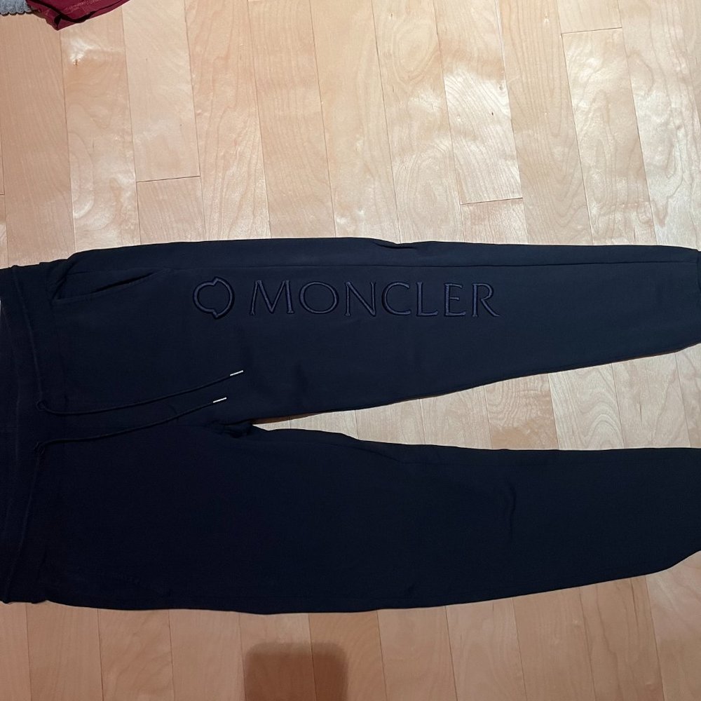 Moncler Logo Embroidered Sweatpants
